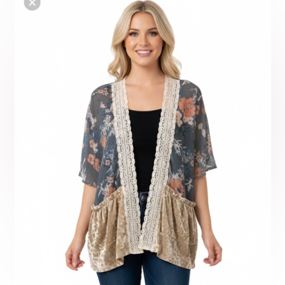 True Self Floral & crushed velvet boho cardigan size XLarge